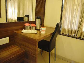 Oyo Rooms Railway Station Ankleshwar المظهر الخارجي الصورة